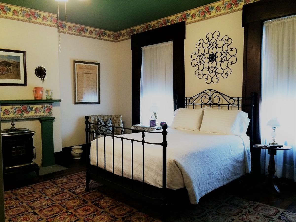 Old Caledonian Bed & Breakfast Kültér fotó